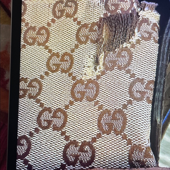 Project purse !!Gucci Beige GG Monogram Crossbody with Brown Leather Trim - Picture 2 of 4
